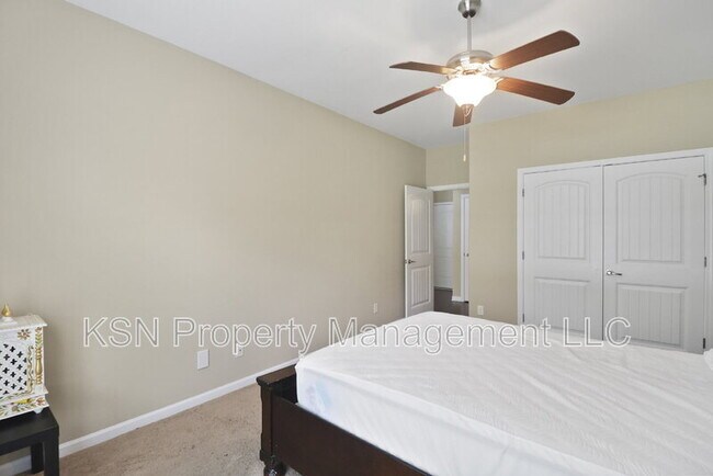 Building Photo - 144 Tahoe Dr