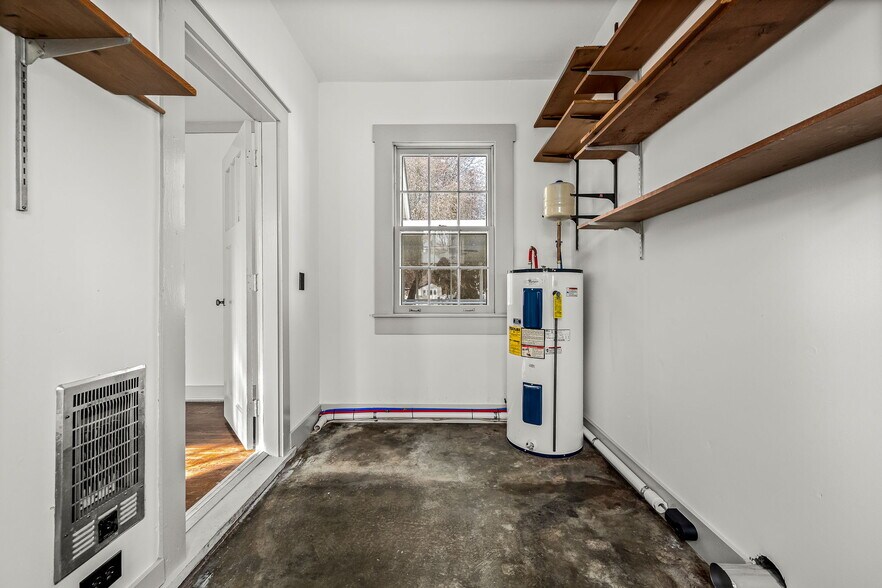 Building Photo - 308 1st Ave