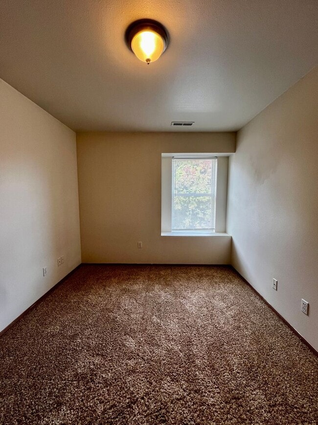 Building Photo - 3614 Fairbanks Ave