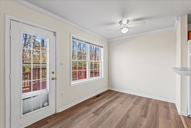 Building Photo - Near VRE and I-95!