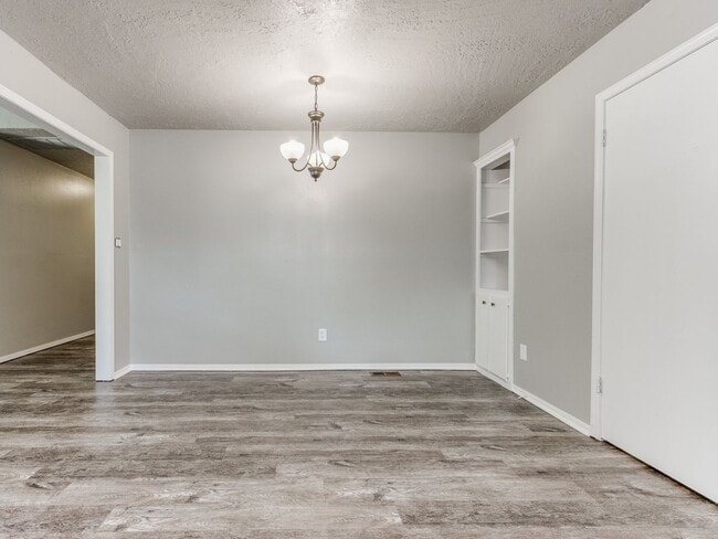 Building Photo - Recently Remodeled home in Norman