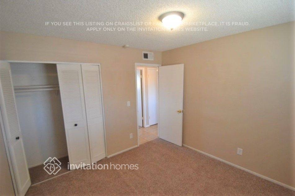 Building Photo - 11605 N 58th Ave