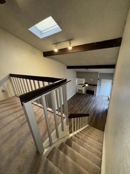 Building Photo - 13002 Leader St