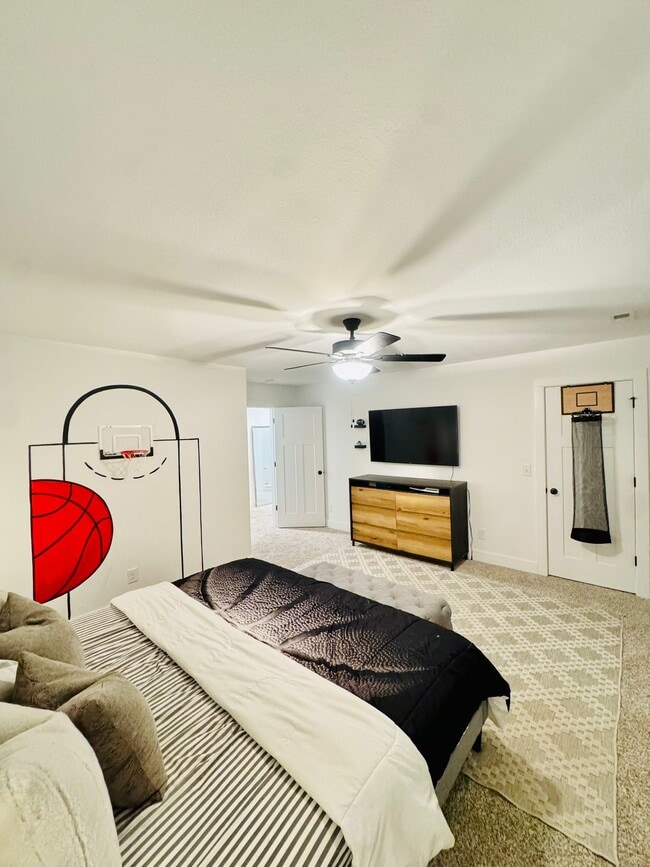 Building Photo - 218 High St