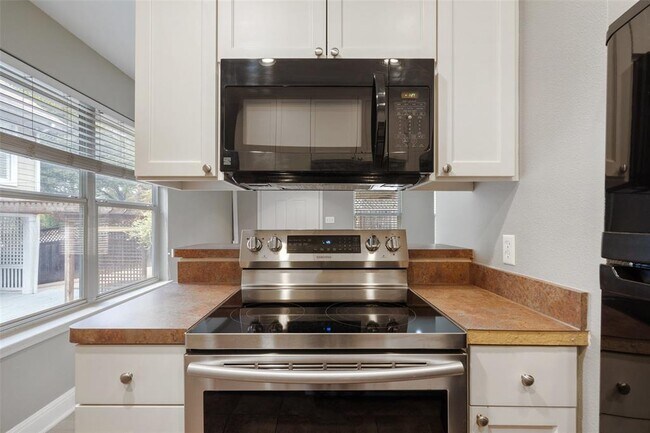 Building Photo - 4305 Shoal Creek Blvd