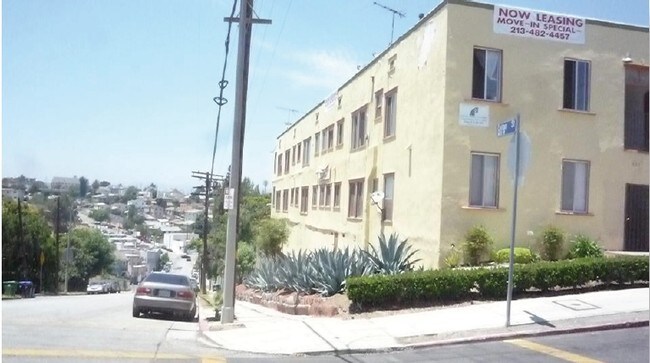 Building Photo - 201-207 N Toluca St