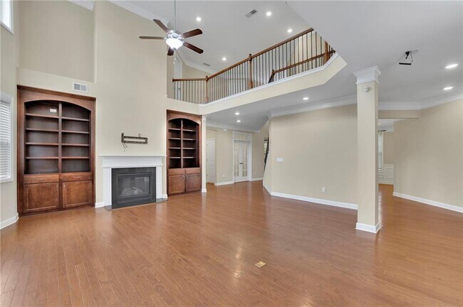 Building Photo - 4425 Holton Ave