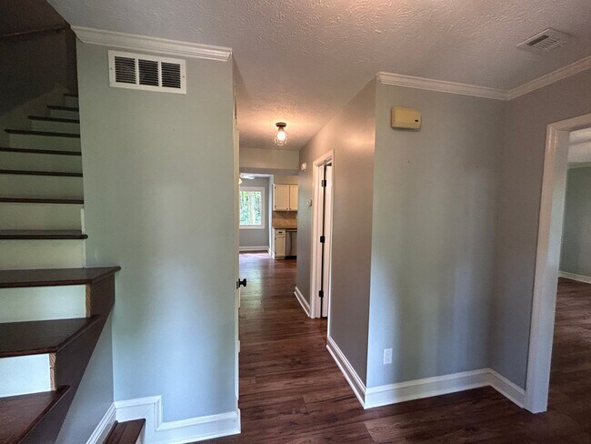 Building Photo - 102 Shawville Ln