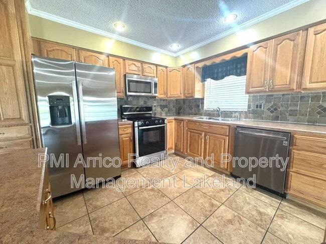 Building Photo - 1653 Lagoon Pl