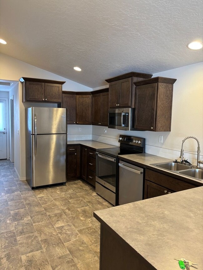 Building Photo - 51580 Stillwell