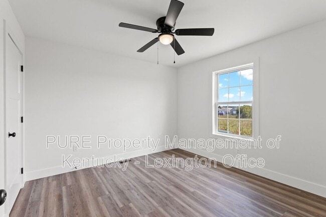 Building Photo - 332 Winding Branch Dr