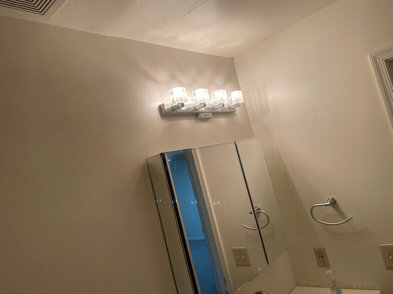 Building Photo - 3544 Clover Meadows Dr