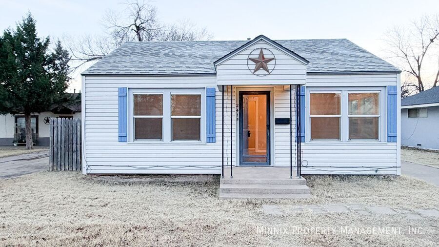 Building Photo - 2415 23rd St