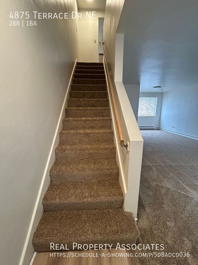 Building Photo - 4875 Terrace Dr NE