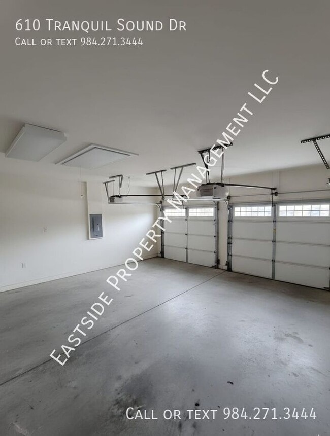 Building Photo - 610 Tranquil Sound Dr