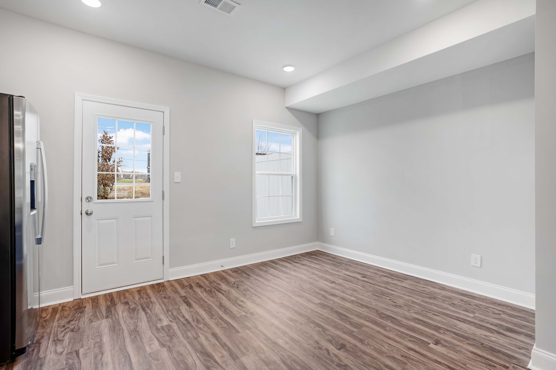 Building Photo - 541 New S Dr