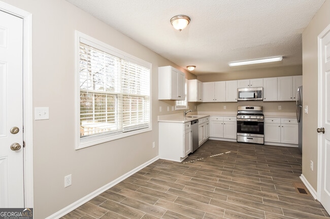 Building Photo - 6342 Milo Dr