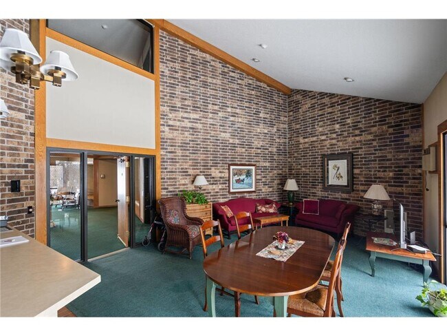 Building Photo - 7200 Cahill Rd