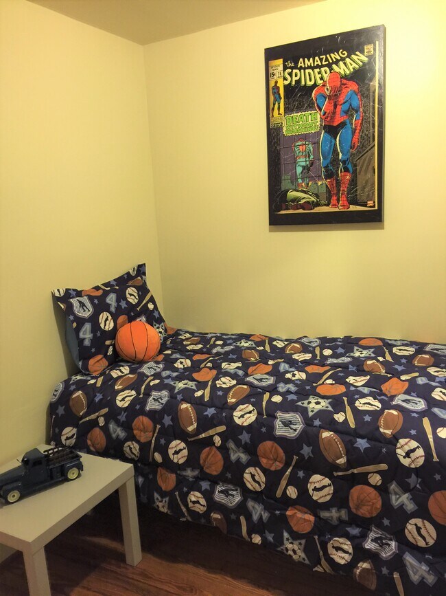 Bedroom 2 - 1703 L St NE