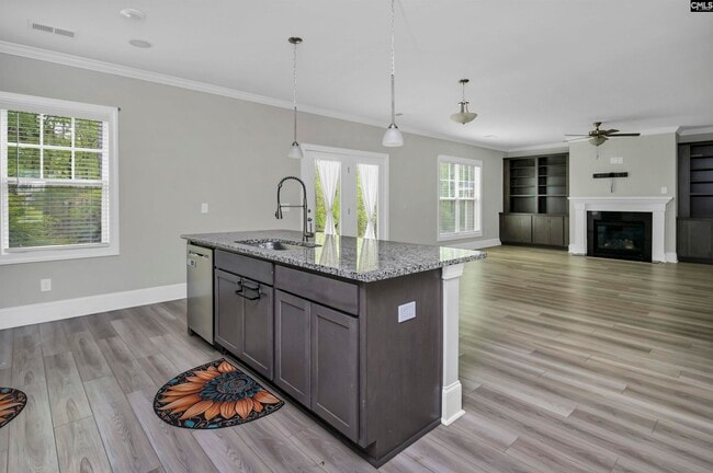 Building Photo - 825 Hidden Point Dr