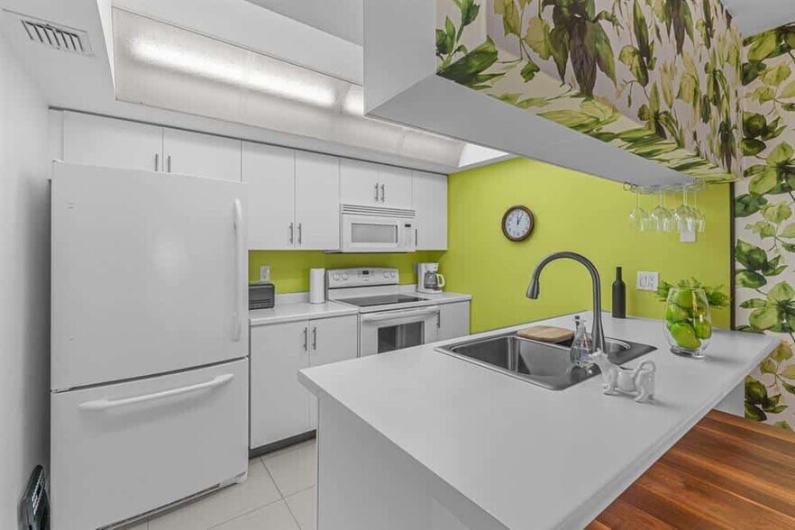 Building Photo - 119 Waterside Dr