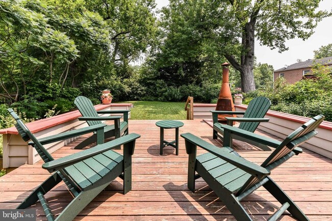 Building Photo - 904 Park Ave