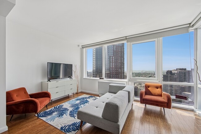 Interior Photo - 66 Rockwell Place