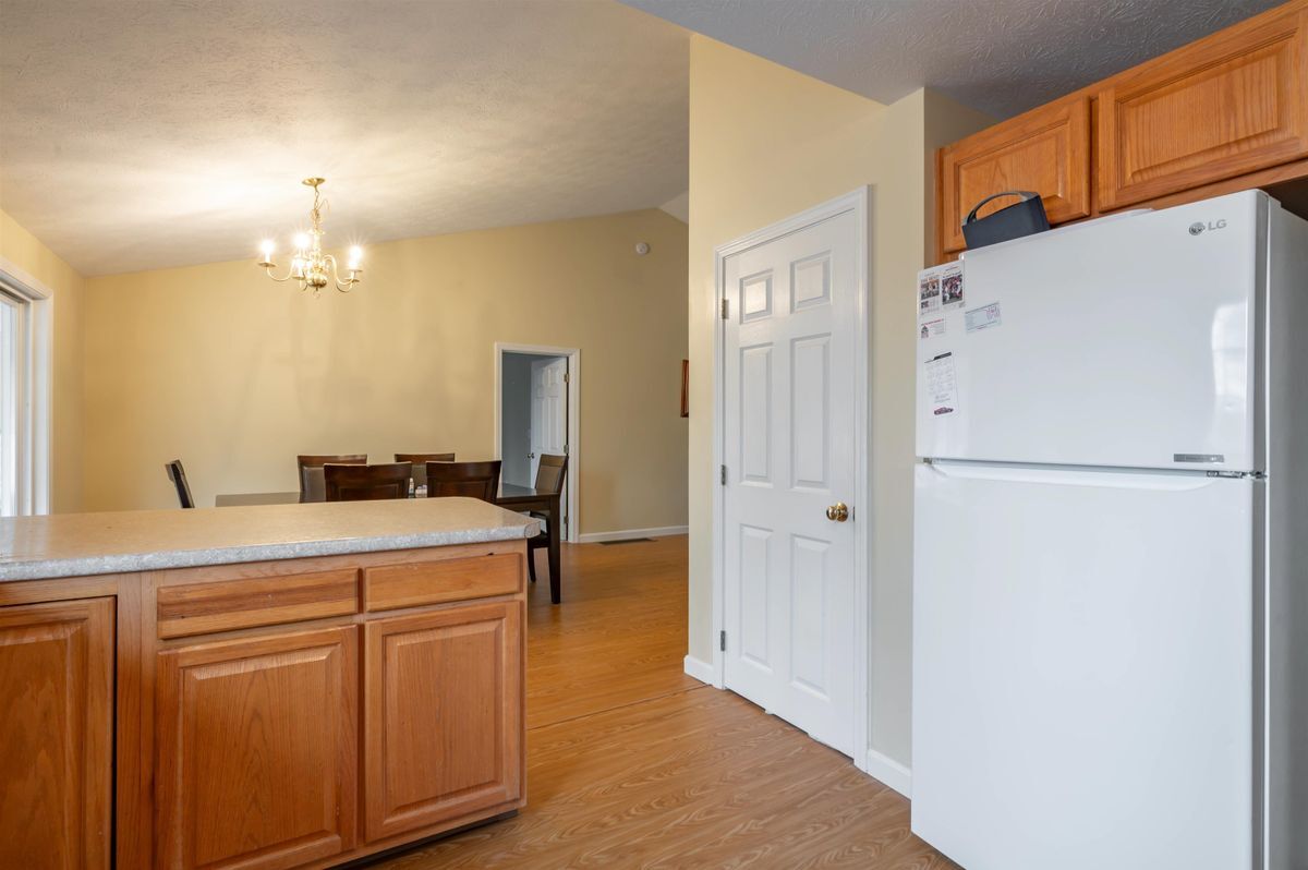 Building Photo - 4 Myopia