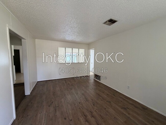 Building Photo - 3506 N Peniel Ave
