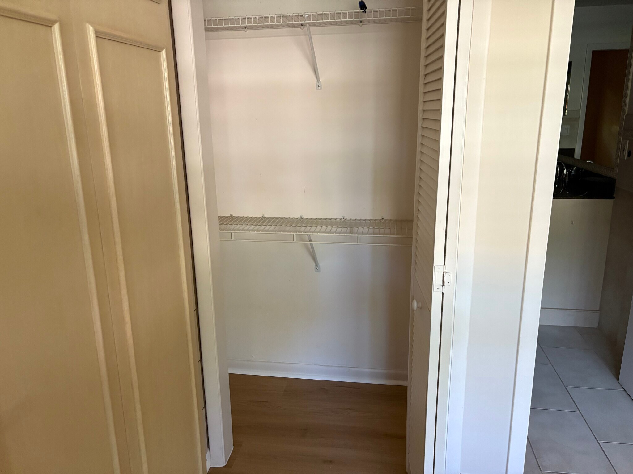 Building Photo - 3951 NE 17th Ave