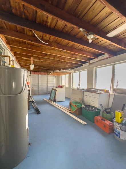 Building Photo - 422 N Broadway