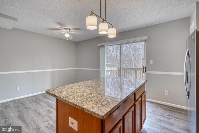 Building Photo - 1453 Golden Rod Ct
