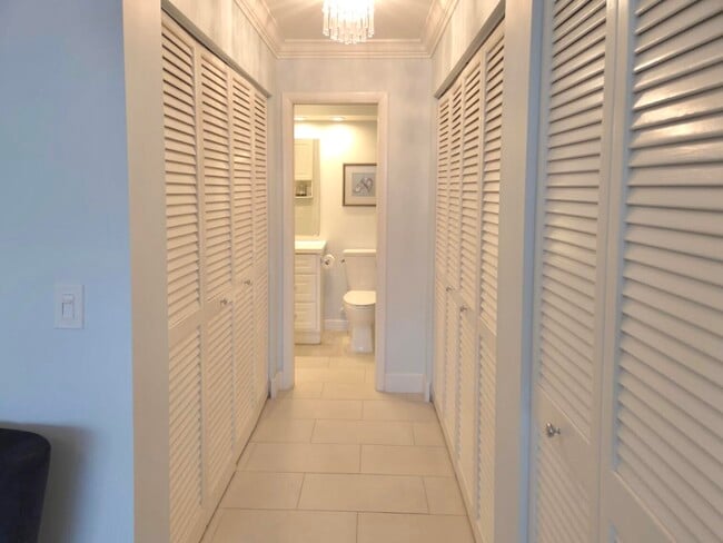 Building Photo - 110 Shore Ct