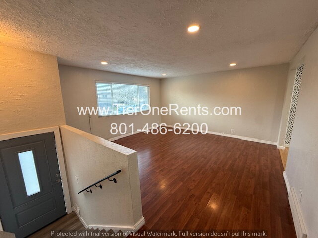 Building Photo - NO DEPOSIT option available for qualified renters!