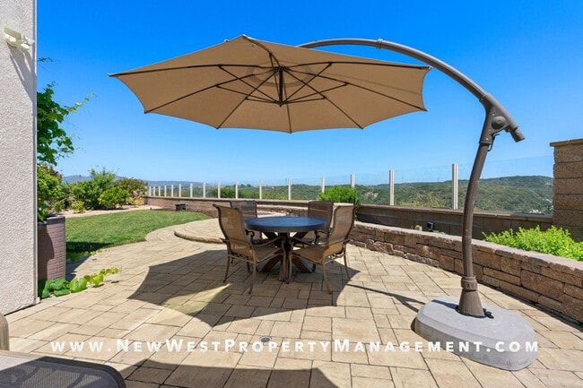 Building Photo - Renovated Carmel Valley 4 Bedroom at Costa...