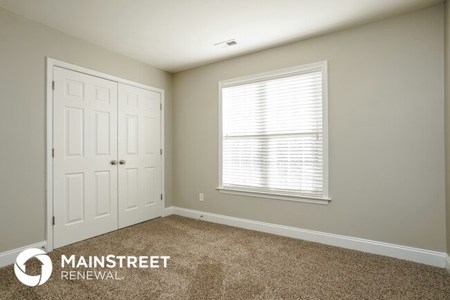 Building Photo - 515 Barrette Ln