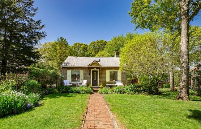 Building Photo - 18 Gann Rd