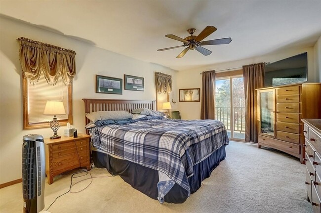 Building Photo - Punzel Sapphire Clarmar