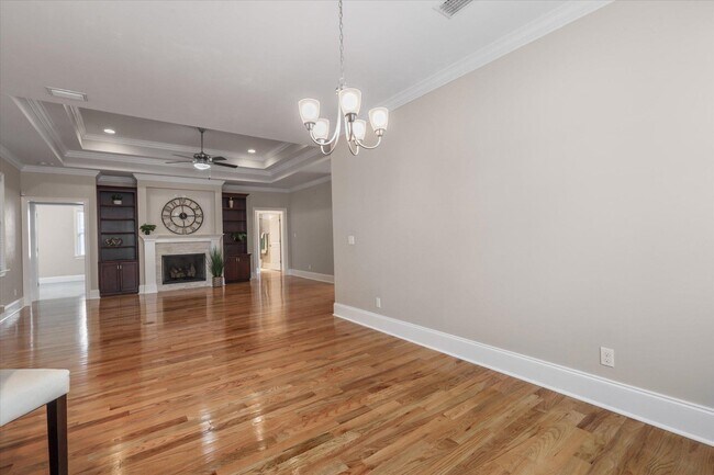 Building Photo - 5185 Holly Fern Trce
