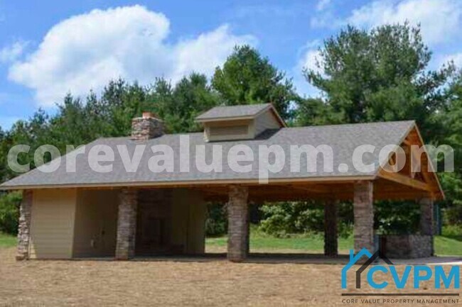 Building Photo - 1009 Howard Grove Ct