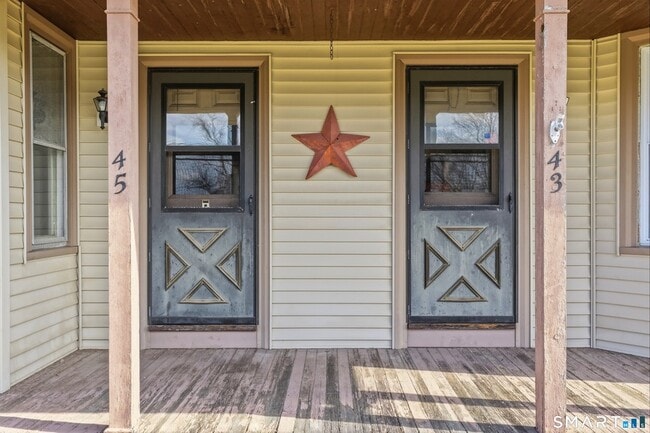 Building Photo - 43 Dunham St