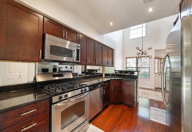 Building Photo - 1347 Winfield Way