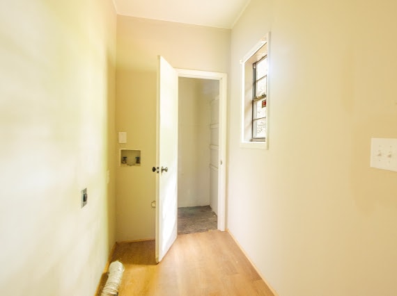 Building Photo - 1711 Center Way S