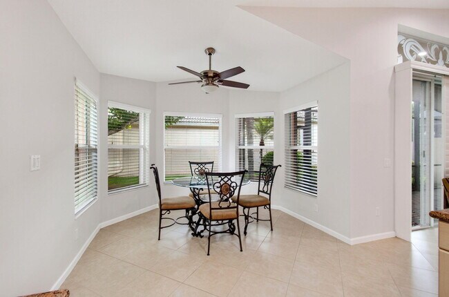Building Photo - 9895 Tallyrand Dr