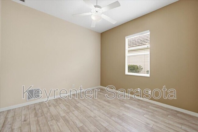 Building Photo - 4956 Bridgehampton Blvd