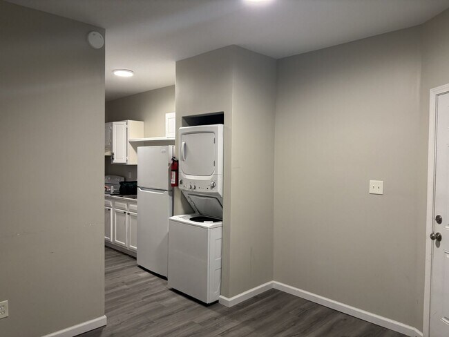 Building Photo - 1200 N 8th St