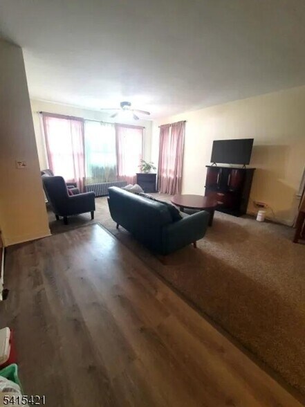 Building Photo - 26 Harding Ter