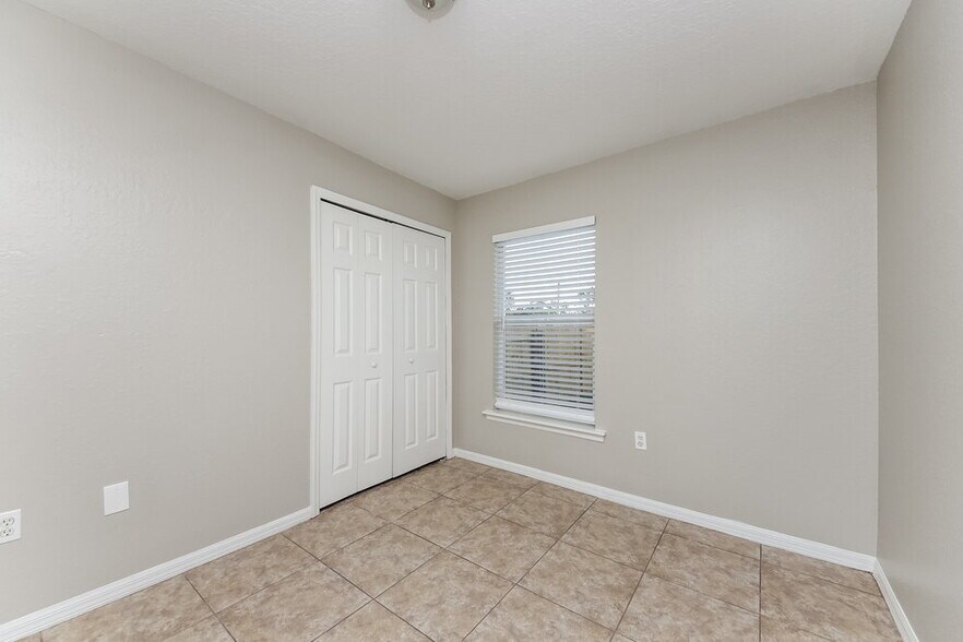 Building Photo - 387 Cocoa Ct