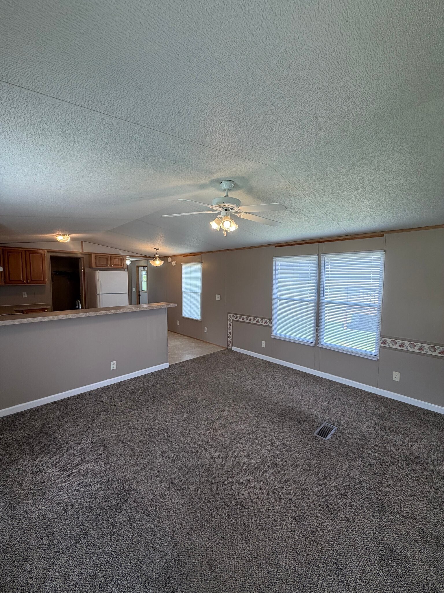 Building Photo - 16 Tylers Cookie Ln