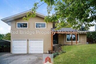 Building Photo - 5062 SW Freeman Ct